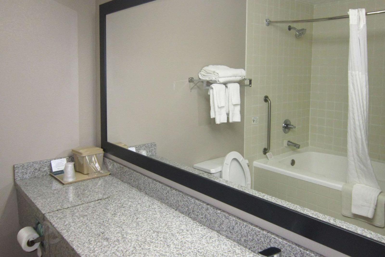 Quality Inn Nashville – Bloomington Main image 2